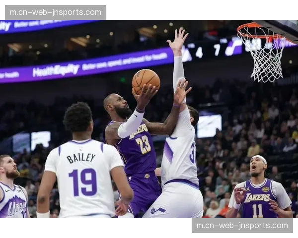 湖人三巨头同场净胜13.8分 东契奇詹姆斯组合提升防守端协同性